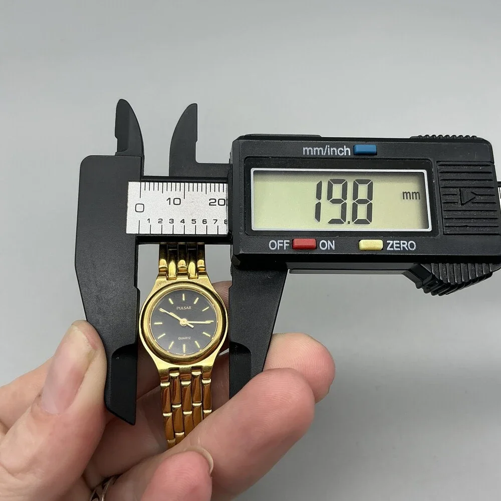Pulsar Womens Watch 20mm Black Dial Gold Tone V238-X005 New Battery 7.25